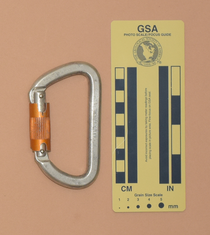 709: Climb High/Clog Locking D Rear View